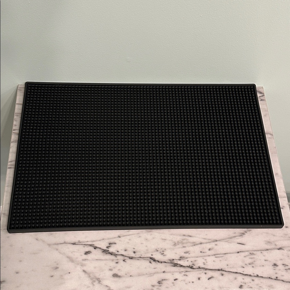 Black Rubber Bar Mat 18” x 12” - Picture 2 of 2